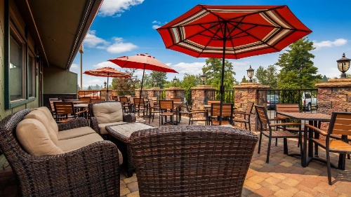 Best Western Plus Tree House image 44